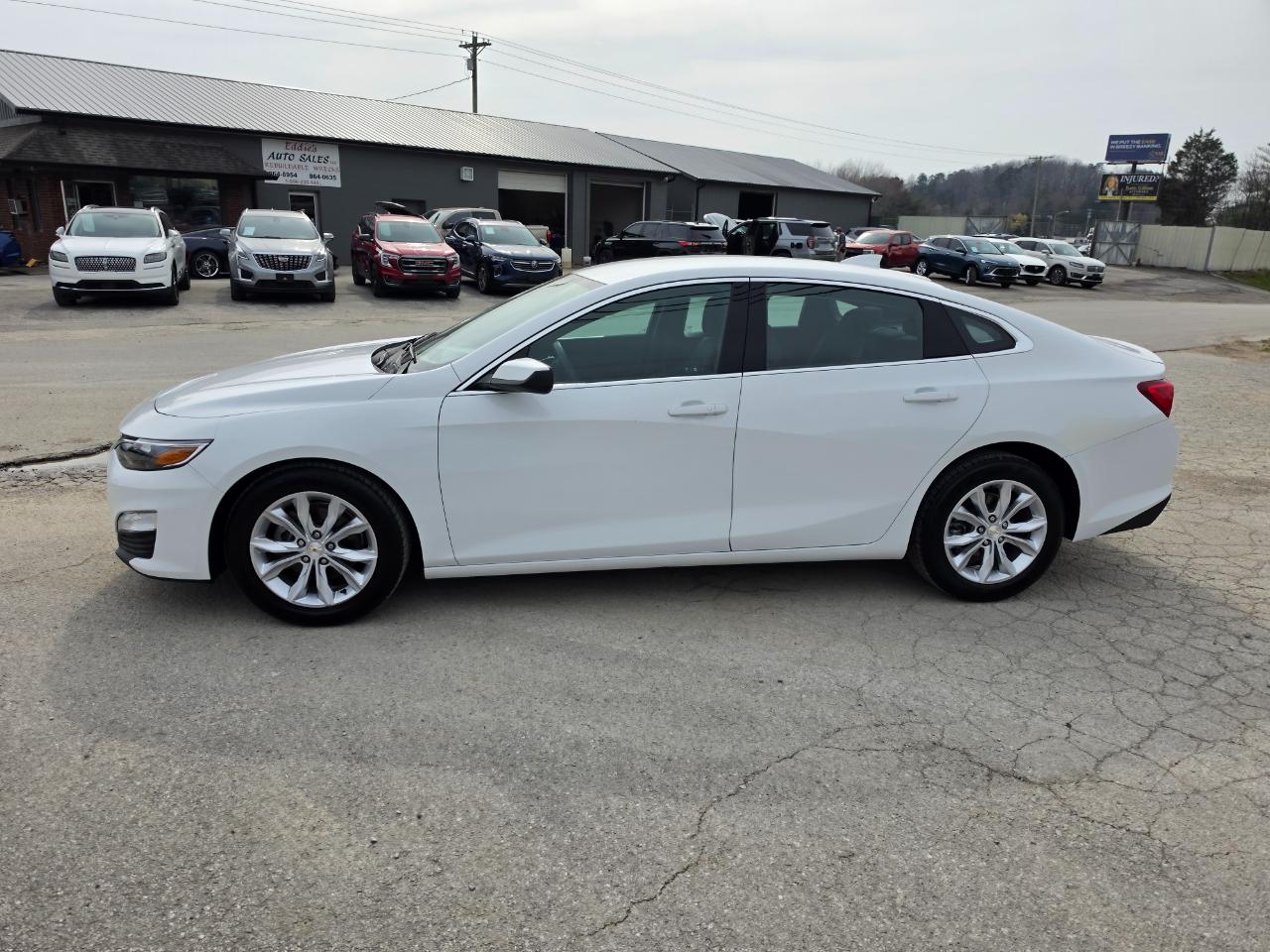 2024 Chevrolet Malibu photo 4