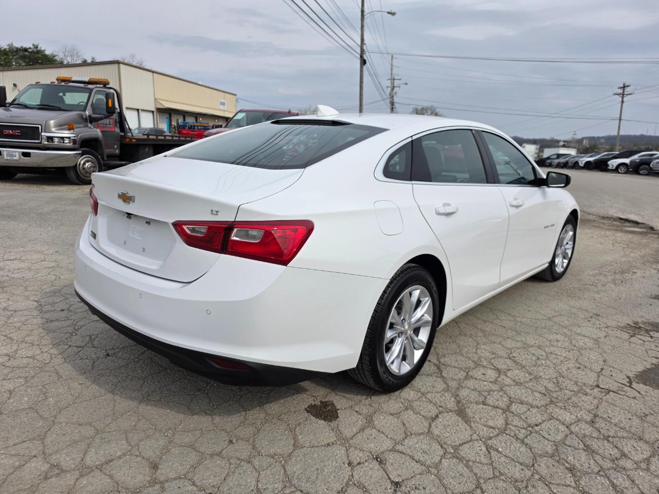 2024 Chevrolet Malibu photo 7