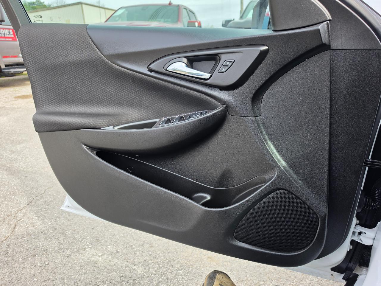 2024 Chevrolet Malibu photo 23
