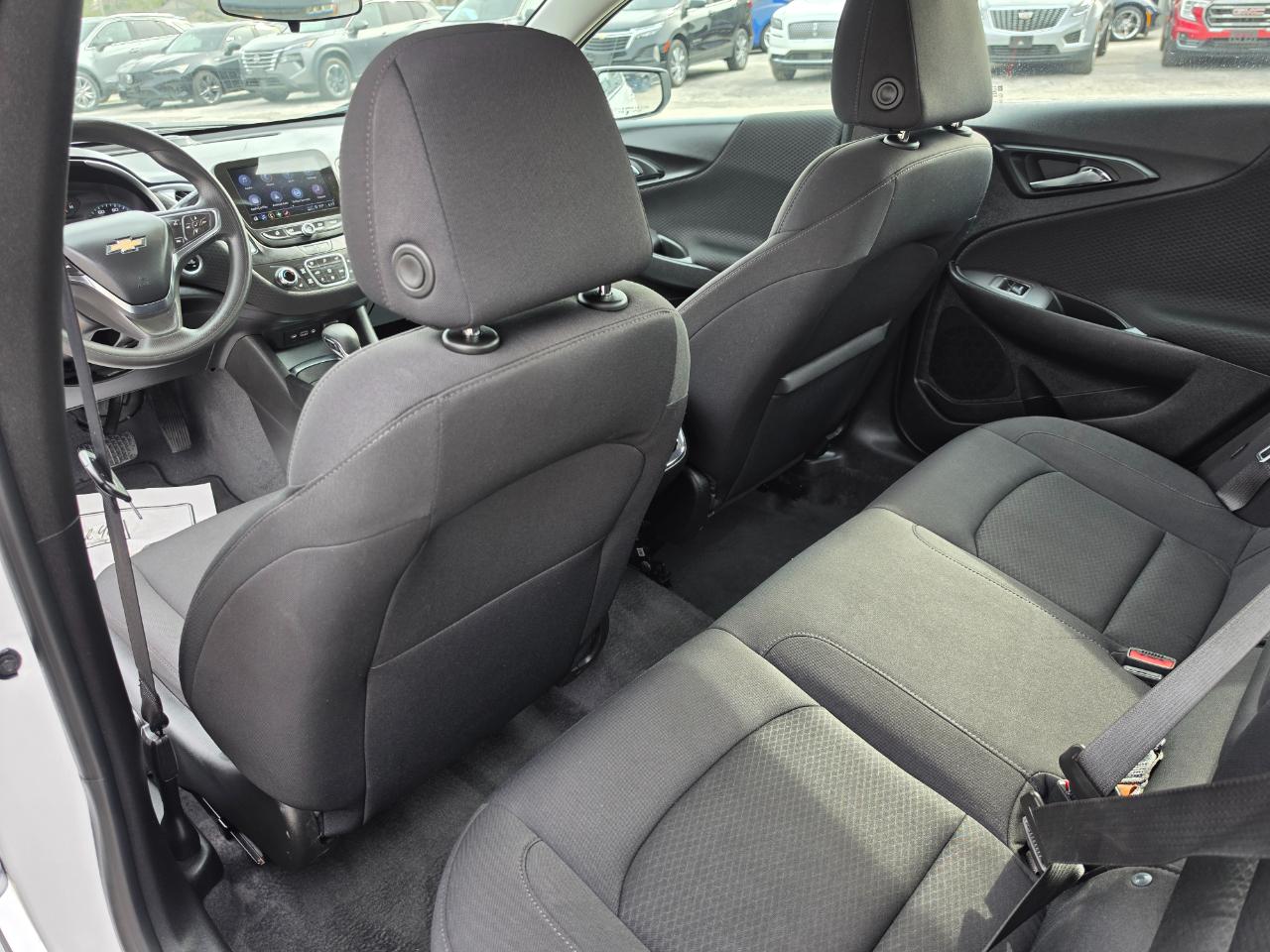 2024 Chevrolet Malibu photo 24