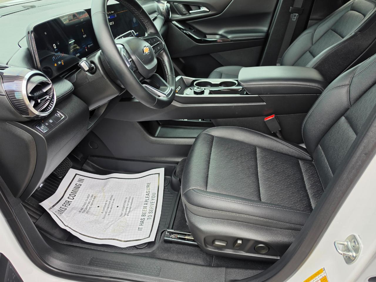 2026 Chevrolet Equinox photo 10
