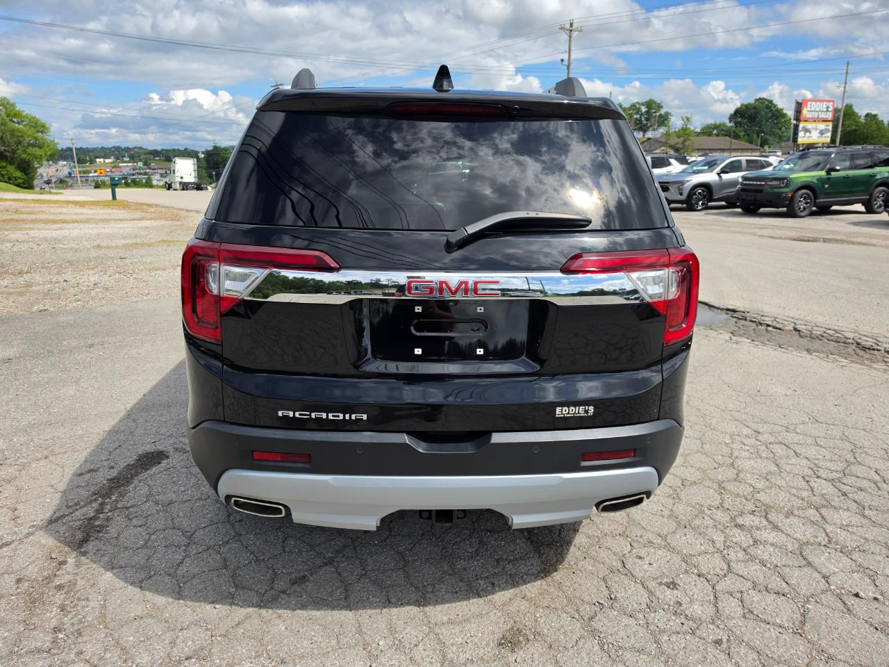2023 GMC Acadia photo 6