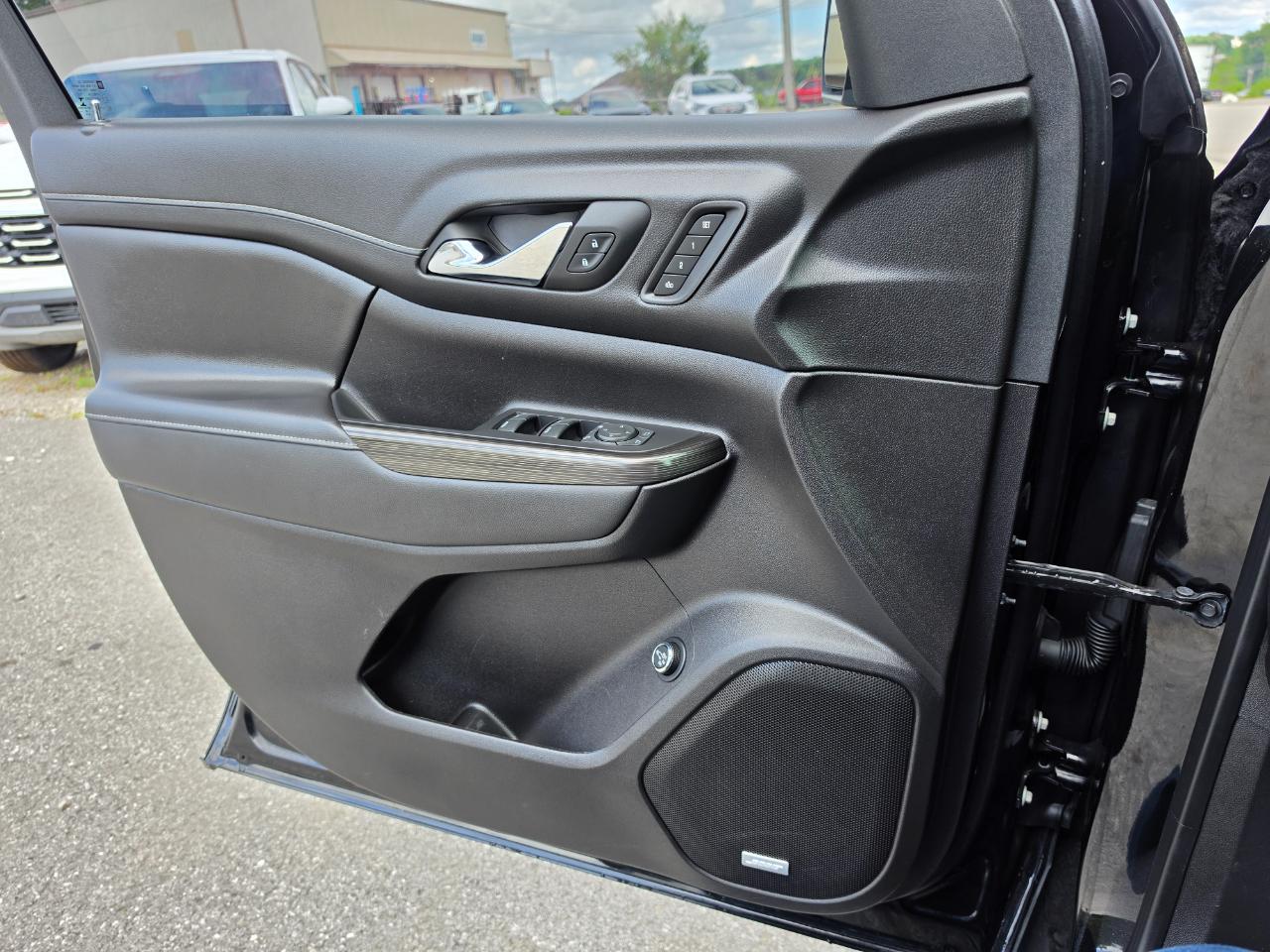 2023 GMC Acadia photo 23