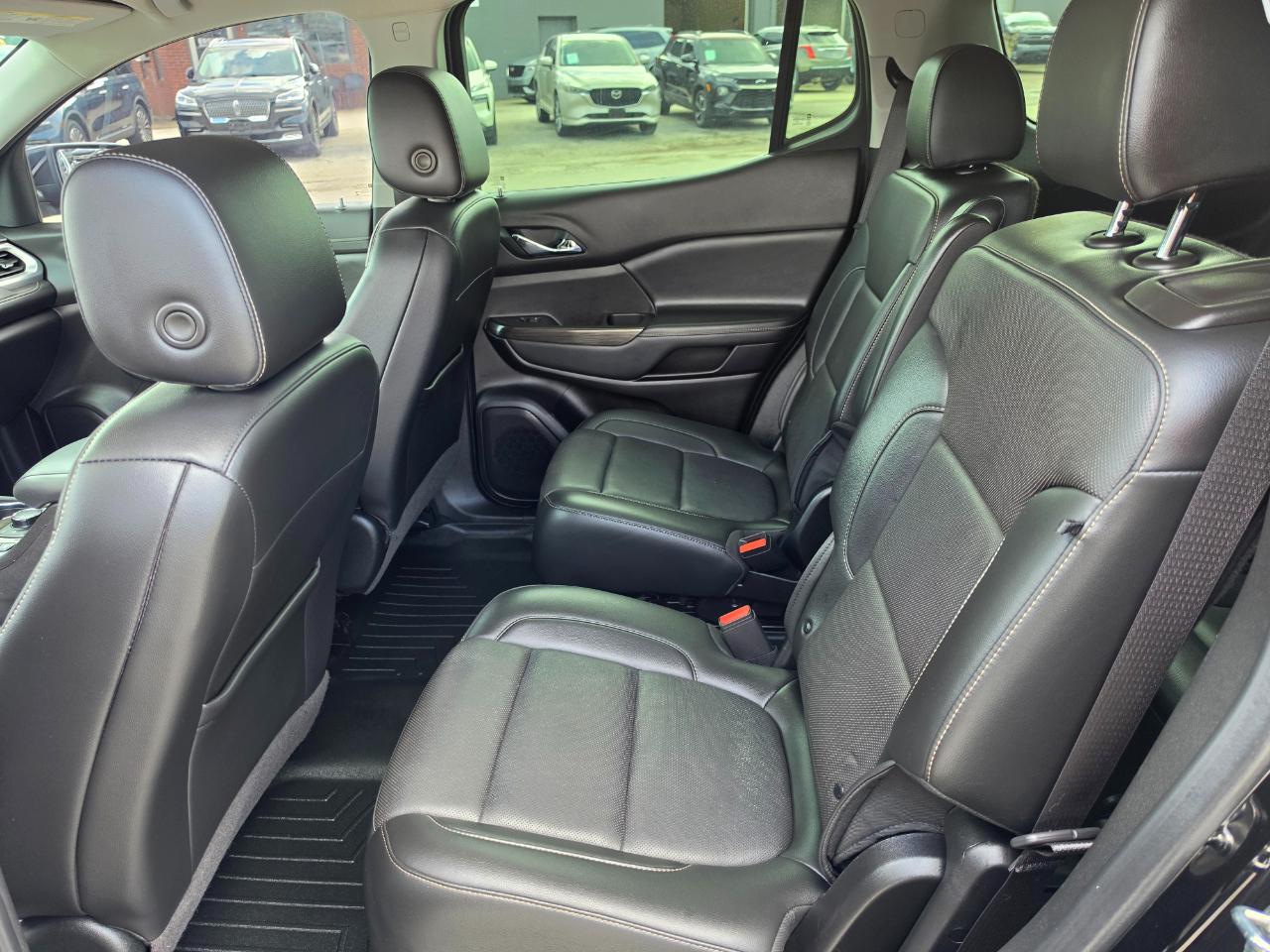 2023 GMC Acadia photo 27