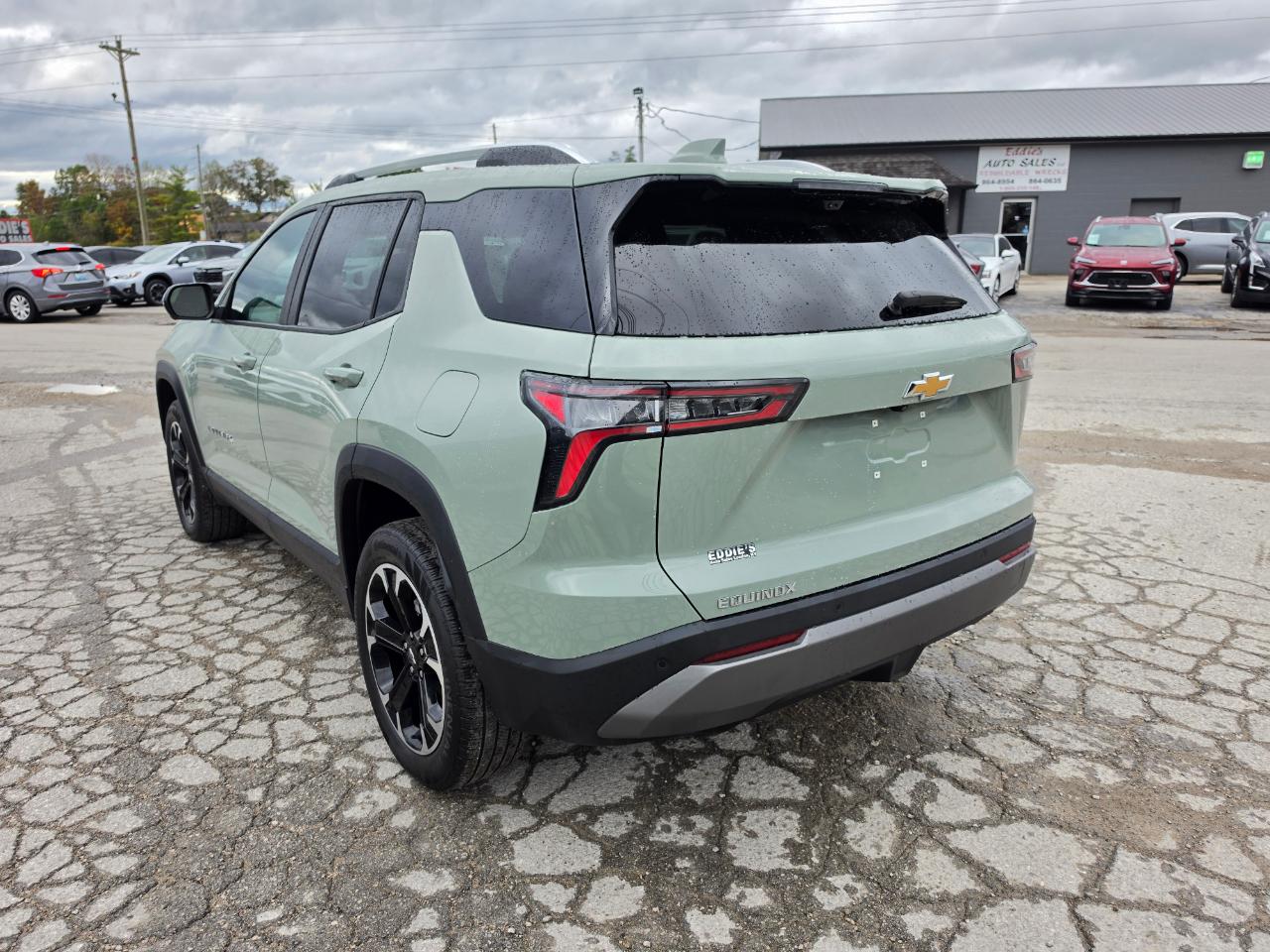 2025 Chevrolet Equinox photo 5