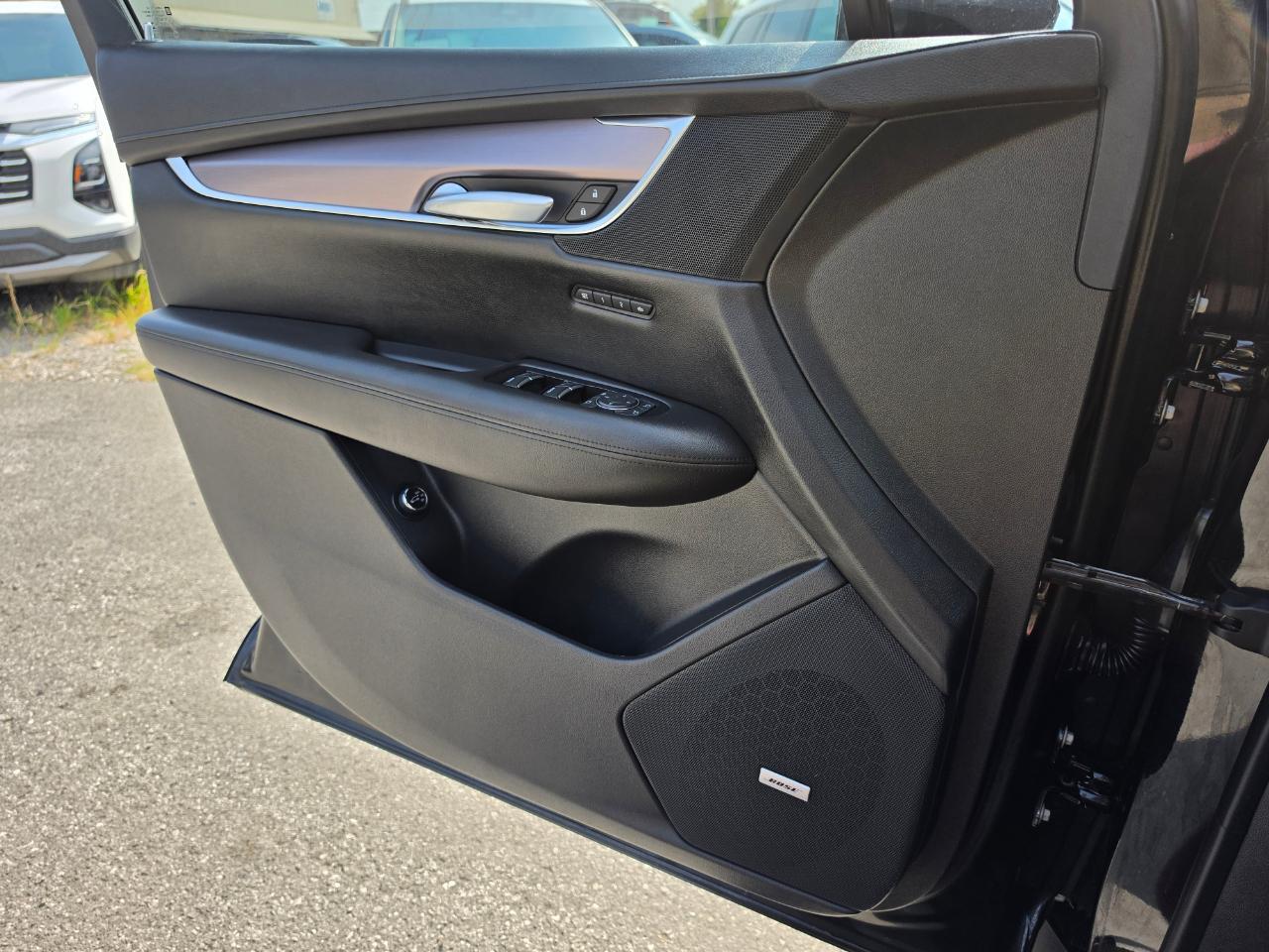 2017 Cadillac XT5 photo 25