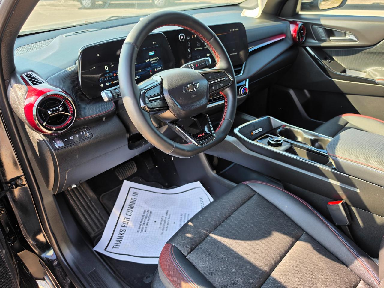 2025 Chevrolet Equinox photo 9
