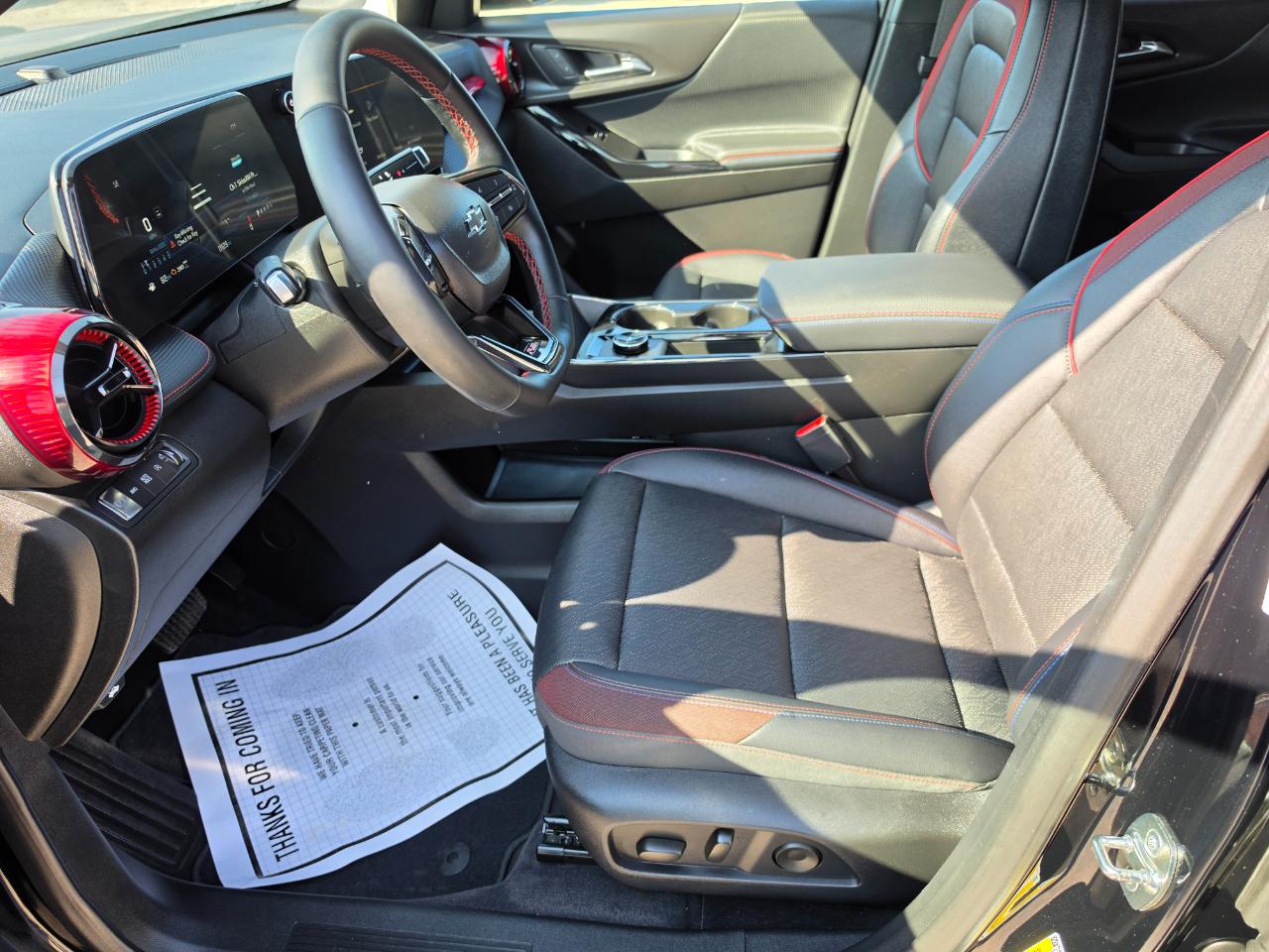 2025 Chevrolet Equinox photo 10