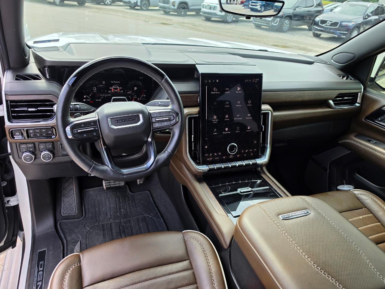 2025 GMC Yukon photo 13