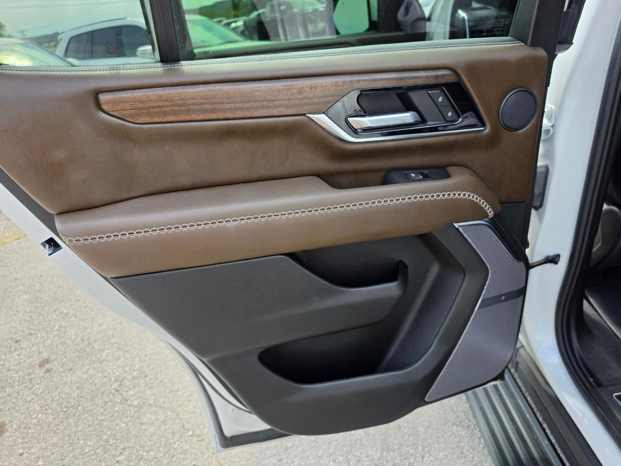 2025 GMC Yukon photo 27