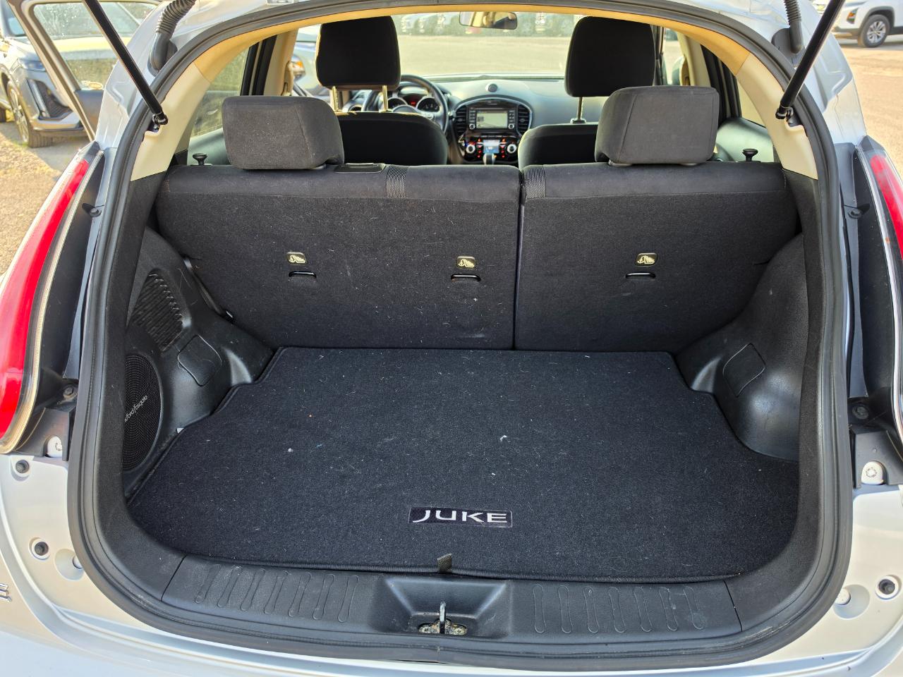 2016 Nissan Juke photo 26