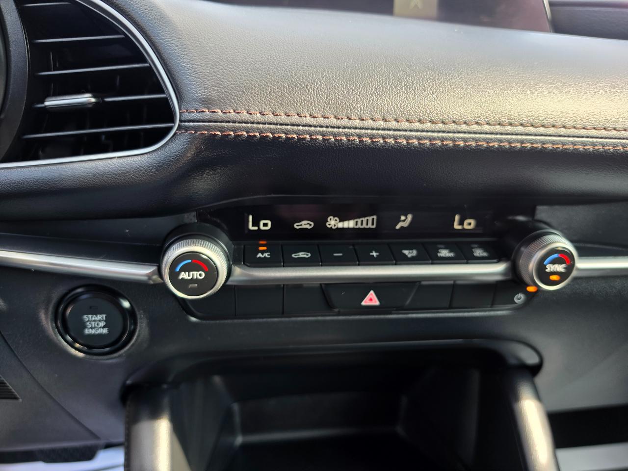 2025 Mazda Mazda3 Hatchback photo 14